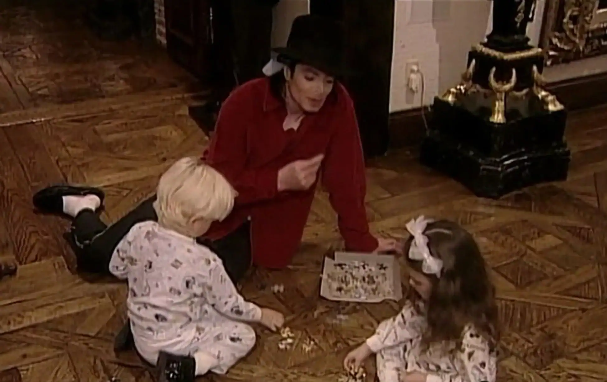 Michael Jackson em vídeo privado com seus filhos: Prince e Paris