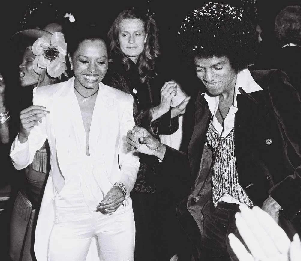1763c91d098e2701a9c818f259e9293e-1 Off the Wall: A Revolução Musical de Michael Jackson