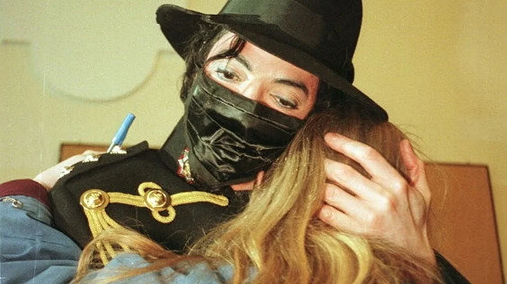 O Rei do Pop e Seus Fãs: Uma conexão que ia além da música | 1 RI1IiqCQvqYeP PeyNOUhA