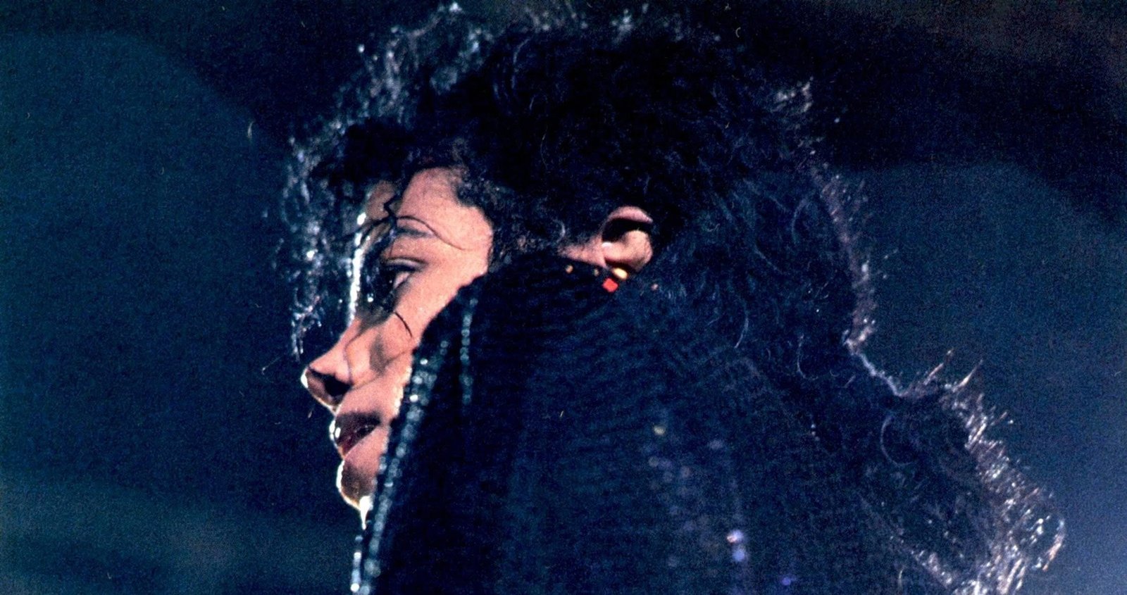 Michael Jackson: O artista revolucionário e Billie Jean | Michael Jackson durante show da Bad World Tour 1987 mj beats