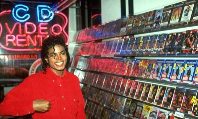 Michael Jackson é o artista internacional que mais vendeu em todos os ...