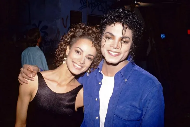FfrUPnsXwAEU2_c Assista à versão completa do videoclipe “The Way You Make Me Feel”, de Michael Jackson