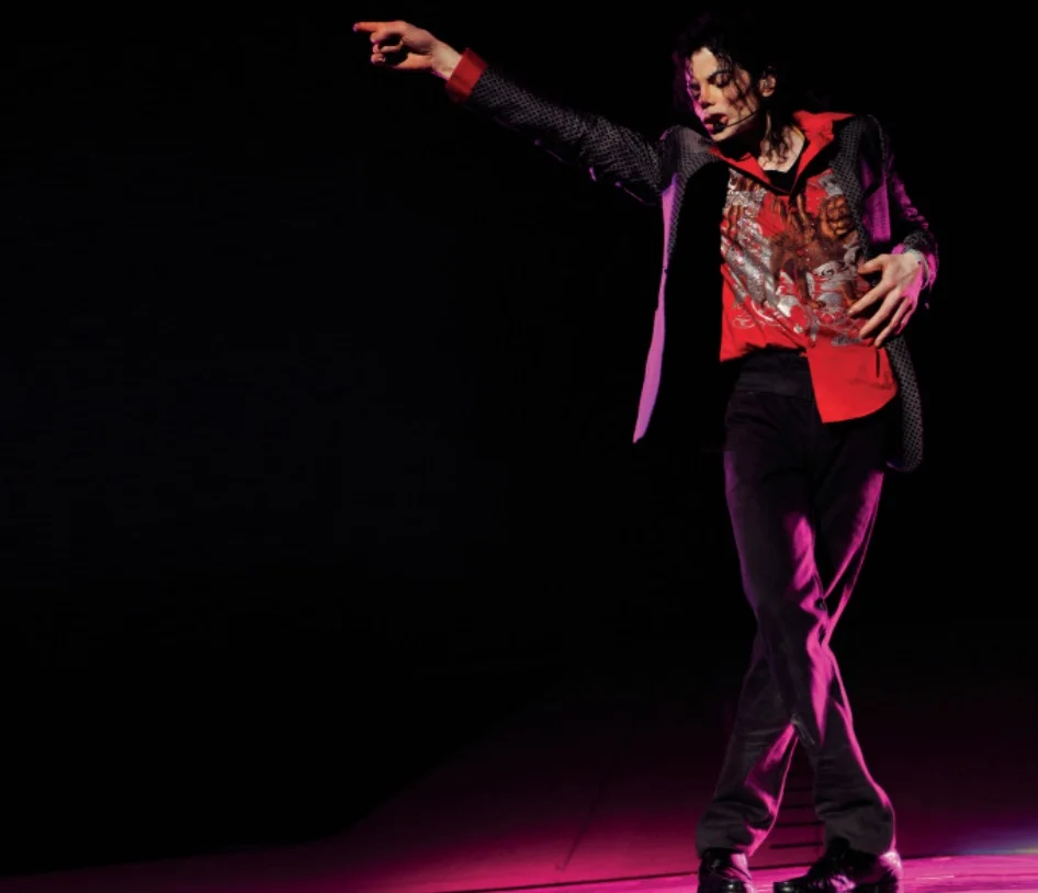 Michael Jackson: o inigualável alcance global da Maior Estrela Pop de Todos os Tempos | DARudgjXcAILjHe