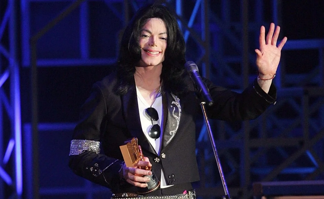 Michael Jackson e o Japão: Uma Relação de Respeito e Acolhimento | gettyimages 71066216 2048x2048 1