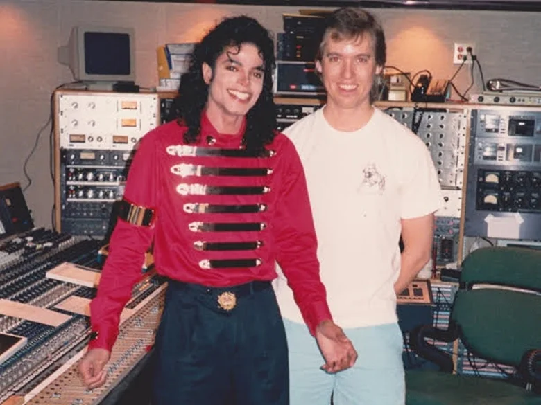 A Vida em Neverland: Memórias de uma Amizade com Michael Jackson | 453899778 1069480174545949 7381545060141283213 n