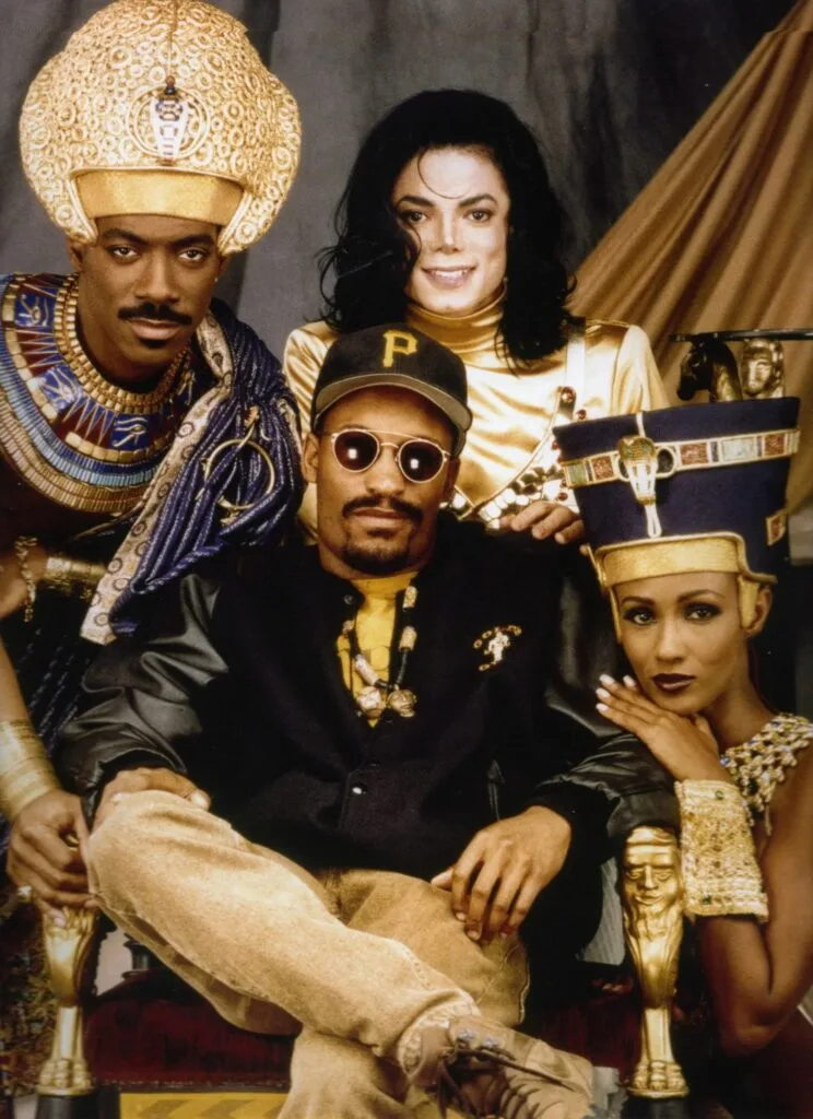 080829_mj4-1-744x1024 Remember the Time: Quando Michael Jackson Reescreveu a História do Egito Antigo