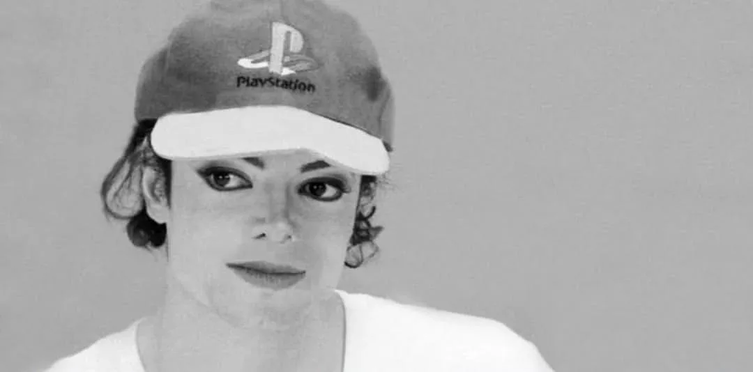 O Milionésimo PlayStation: A relíquia autografada por Michael Jackson | 1 v61At5M ploXIK8RGjW6NQ