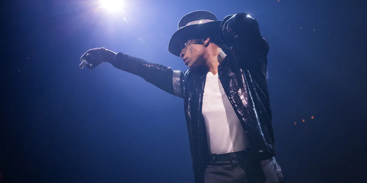MJ The Musical rompe barreiras e entra para o clube dos 300 milhões na Broadway | 1200 LT Jamaal Fields Green as MJ Photo by Matthew Murphy
