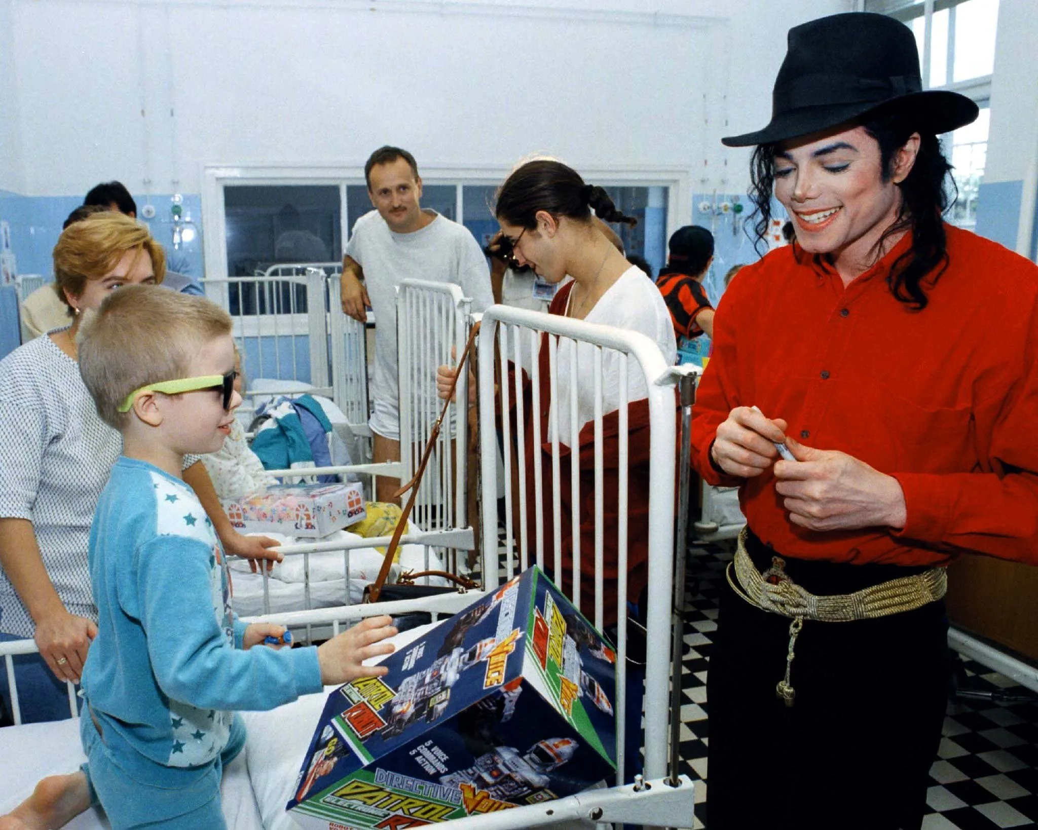 A Verdade que Nunca foi Manchete: O Michael Jackson invisível à Mídia | A Caridade Michael Jackson MJ Beats