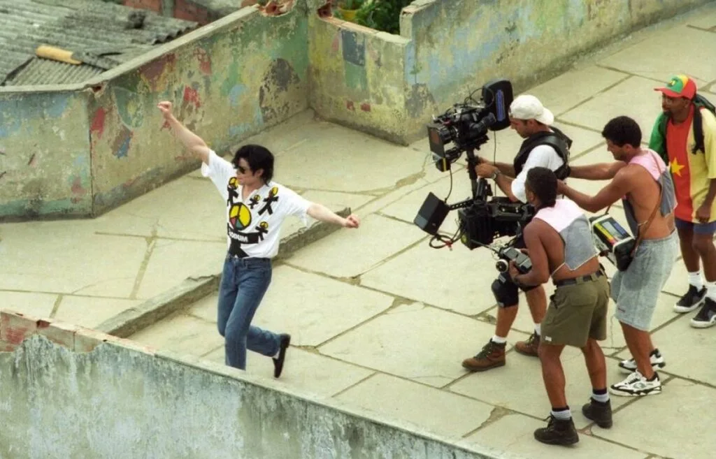 Michael-Jackson-Gravacao-do-vidieo-clip-no-morro-dona-marta-MJ-Beats-1024x657 30 anos de “They Don’t Care About Us”: Michael Jackson no coração do Brasil