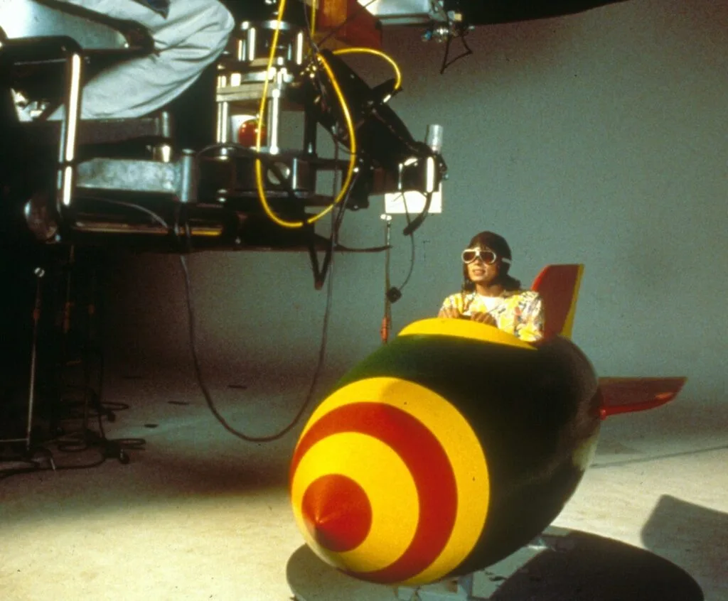Michael-Jackson-nos-bastidores-de-Leave-Me-Alone-MJ-Beats-1024x846 Michael Jackson e os bastidores de Leave Me Alone: nove meses para quatro minutos de arte