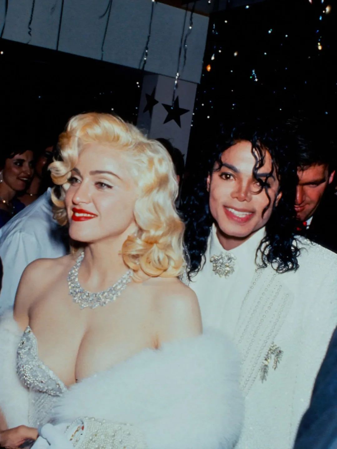 Música de Madonna quase entrou no álbum Bad, de Michael Jackson; entenda 4 Música de Madonna quase entrou no álbum Bad, de Michael Jackson; entenda | SaveClip.App 683840787 18360138091232926 2221285964668291492 n