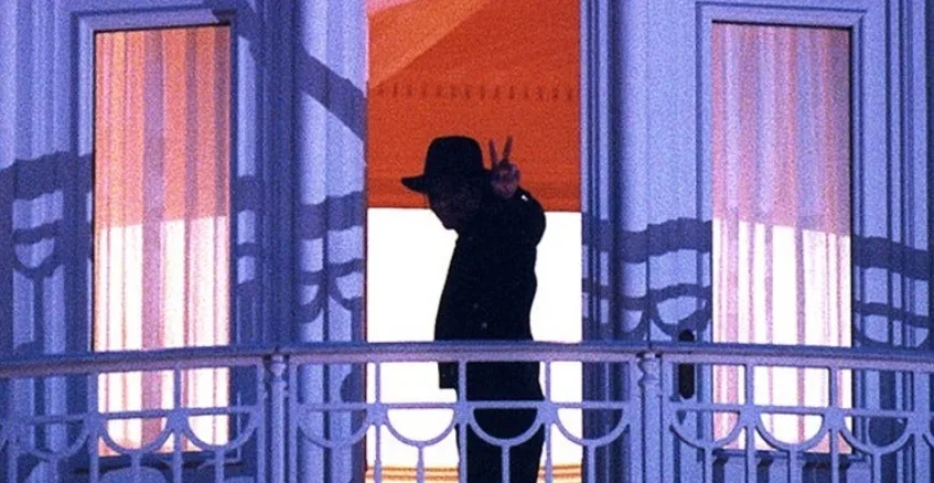 Sob a Janela de Michael Jackson: Uma memória em Paris, 1997 | disney michael jackson mjbeats