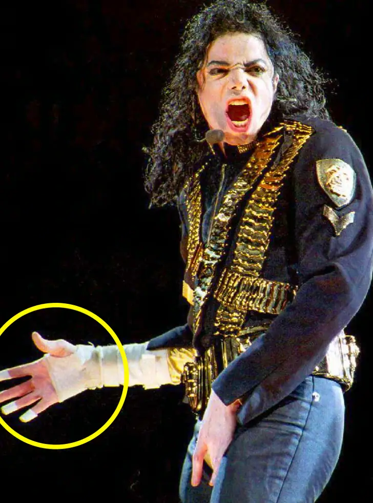 eae69556d087dbc35e5dfd38aa.jpg Por trás dos figurinos de Michael Jackson: o que todo fã precisa saber