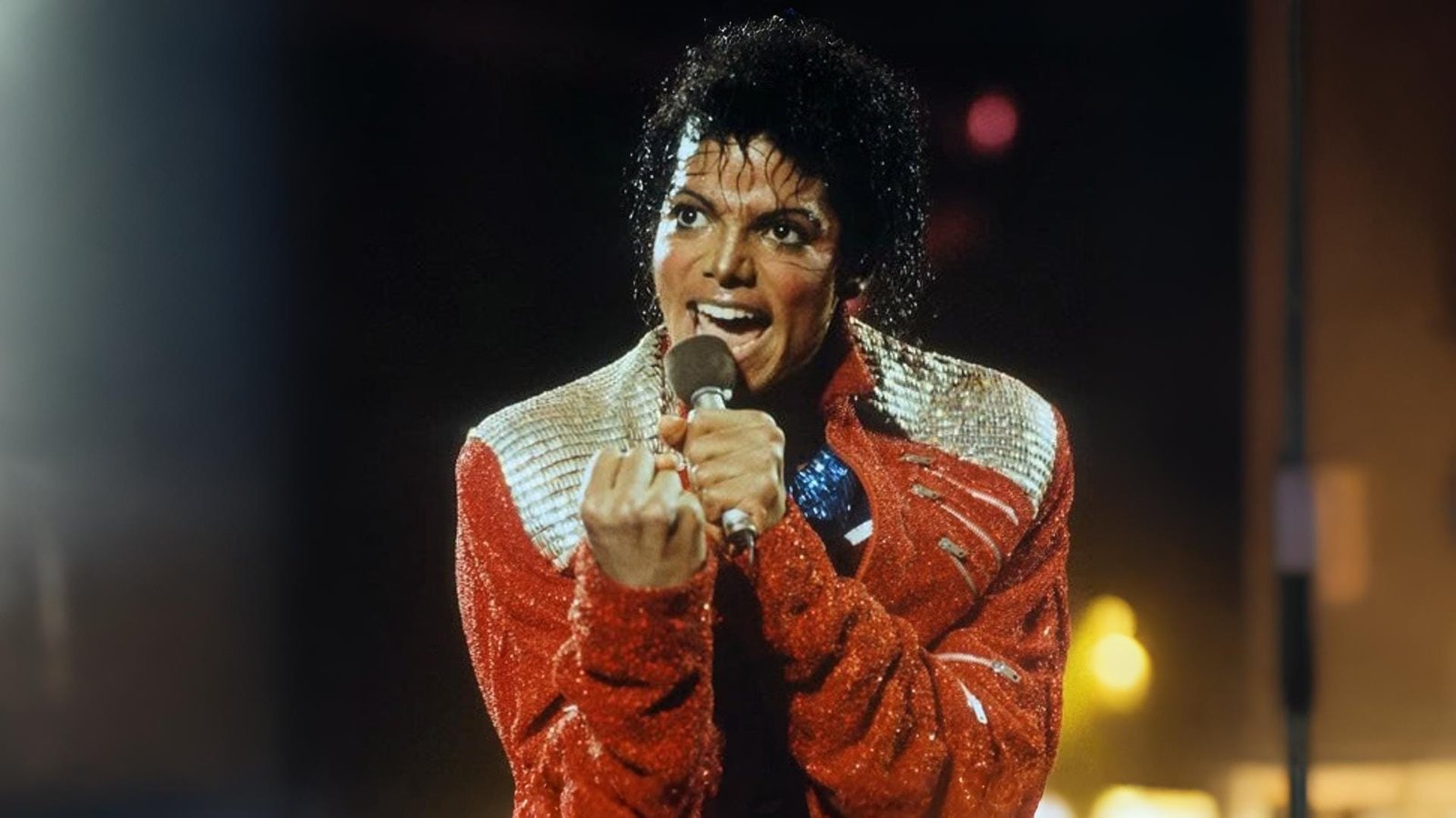 Michael Jackson e a jaqueta vermelha de "Beat It"