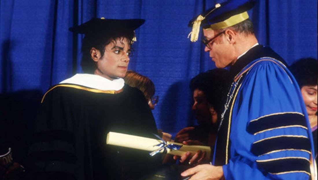 'Michael Jackson Pagou a Minha Faculdade': A história que poucos contam | michael jackson caridade mjbeats