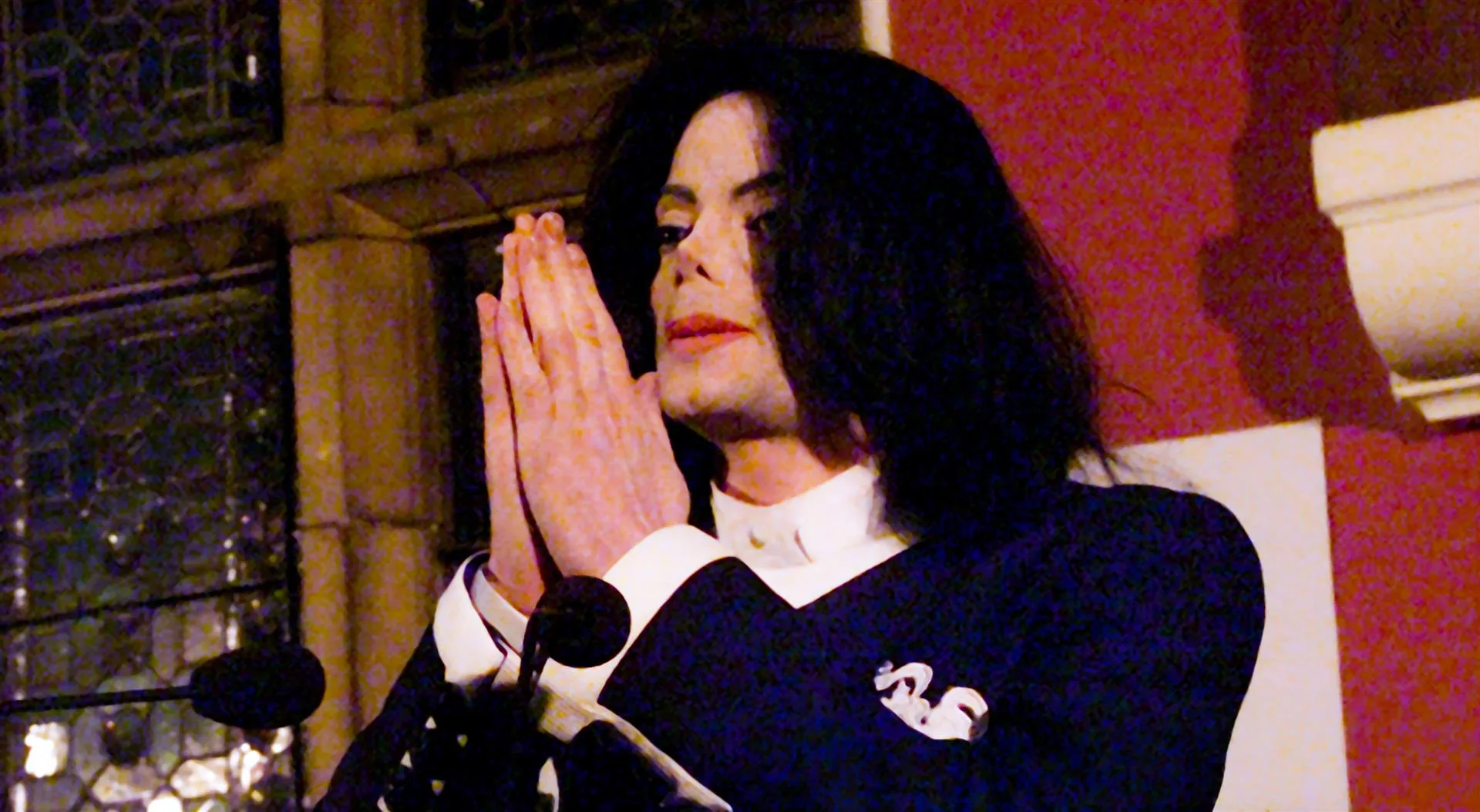 Oxford, Heal The Kids e a Luta de um Ídolo por Redenção, 2001 | mj