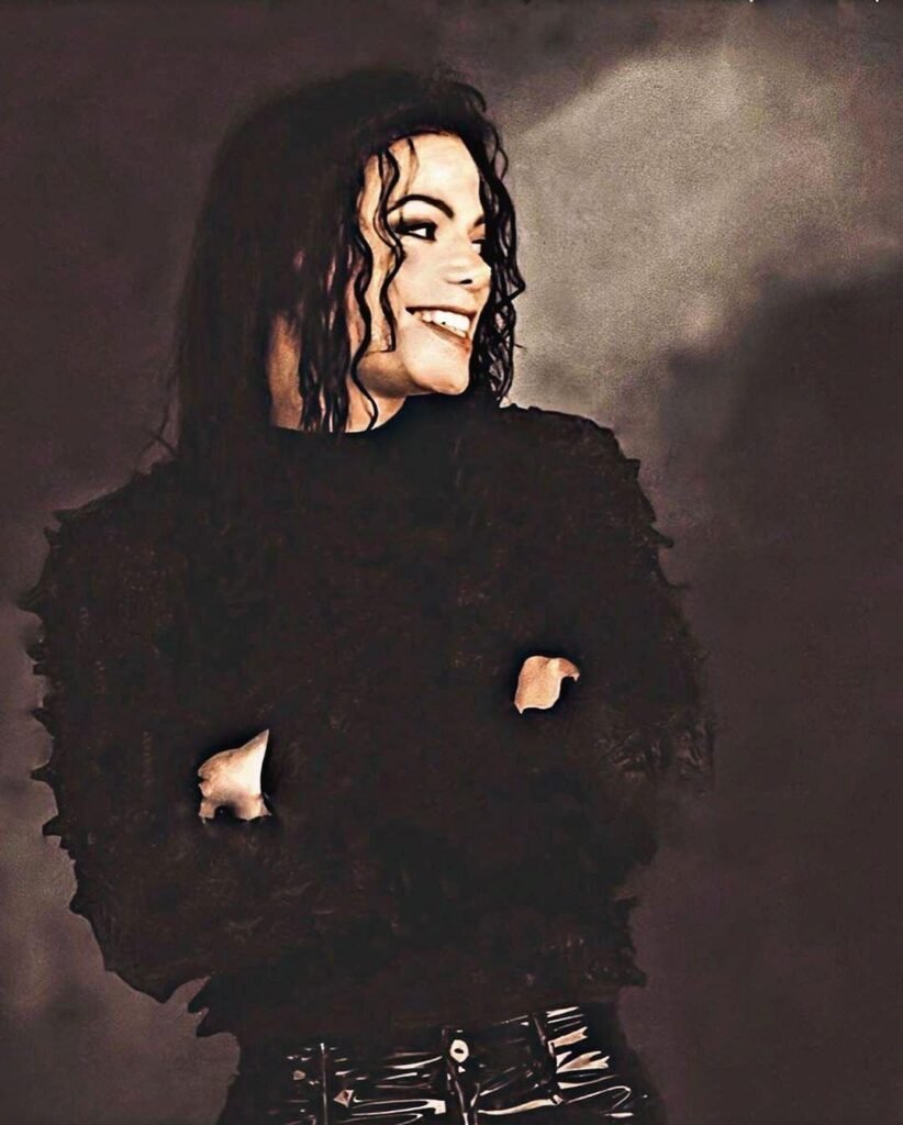 mj-smile-scream-822x1024 “Scream”: O curta que rompeu todos os limites
