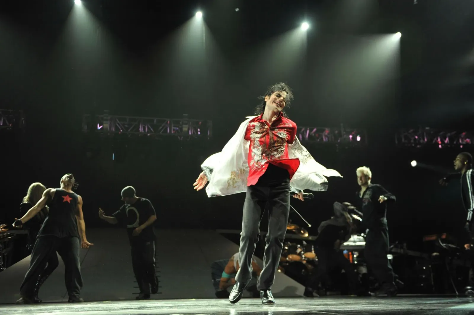 This Is It: Michael Jackson e os bastidores de uma despedida | 51274cb26553148f0bad2a8e465e07d0ff192ace4398f838e27543f977a6dd2a scaled