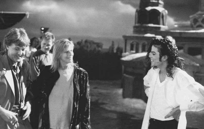 5F3TROJBOJH7JJF5EXOjMOQYYHI-1024x652-1 O dia em que Michael Jackson e Paul McCartney lavaram louça juntos