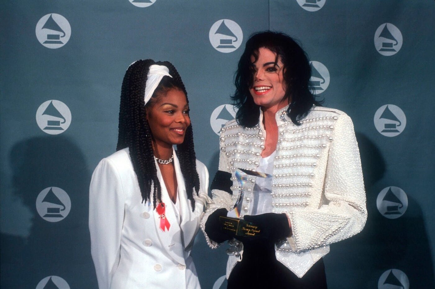 Janet Jackson e Michael Jackson no Grammy Awards de '93.
