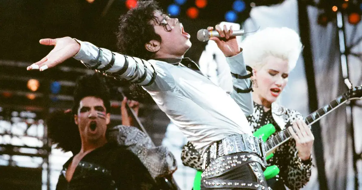 Além do Palco: O Michael Jackson que os holofotes não mostravam | 0 Go back to July 1988 and watch Michael Jackson at Roundhay Park