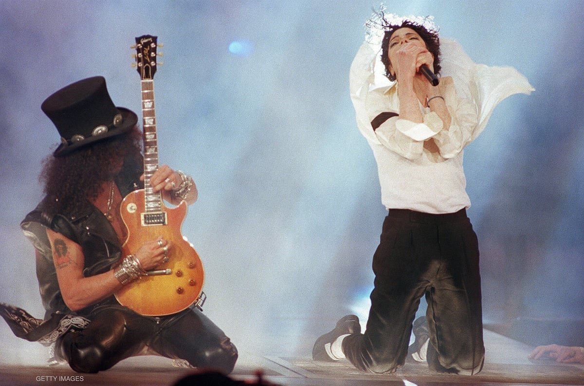 Guitarrista que tocou com Michael Jackson faz revelações: 'Eu esperava estranheza, mas…' | 220112 mj slash FEAT