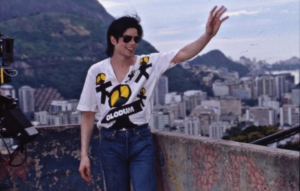 Michael-Jacksons-impact-on-music-performance-MJ-BEATS-1024x652 Michael Jackson encarou uma favela carioca com mais coragem que muito político