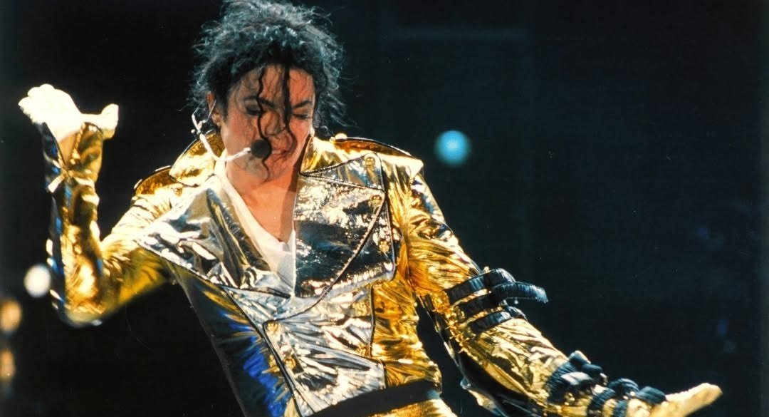 Michael Jackson em Moscou: o dia em que o Rei fez HIStória | SnapInsta.to 513404179 18330364273200698 6330602726828751827 n