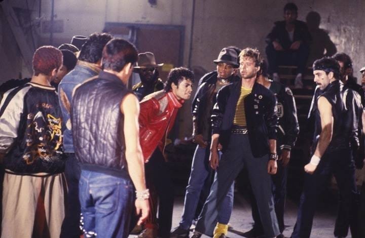 O convite para sair em turnê | 1SHOSJNkFvNYUS5eDVEMtQw