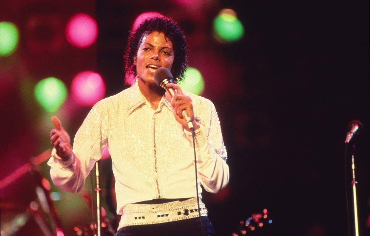 Entre o sucesso e a vulnerabilidade: Michael Jackson em “Human Nature” | 1 vc9QOjjpZ c7rIt48800Rw