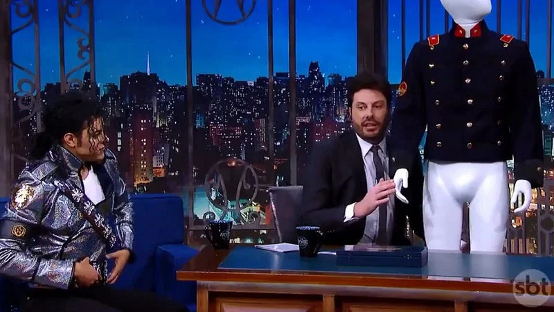 1RoF3Ed-ZJOIkry8LWdYTxQ A história da jaqueta que Michael Jackson esqueceu no Brasil