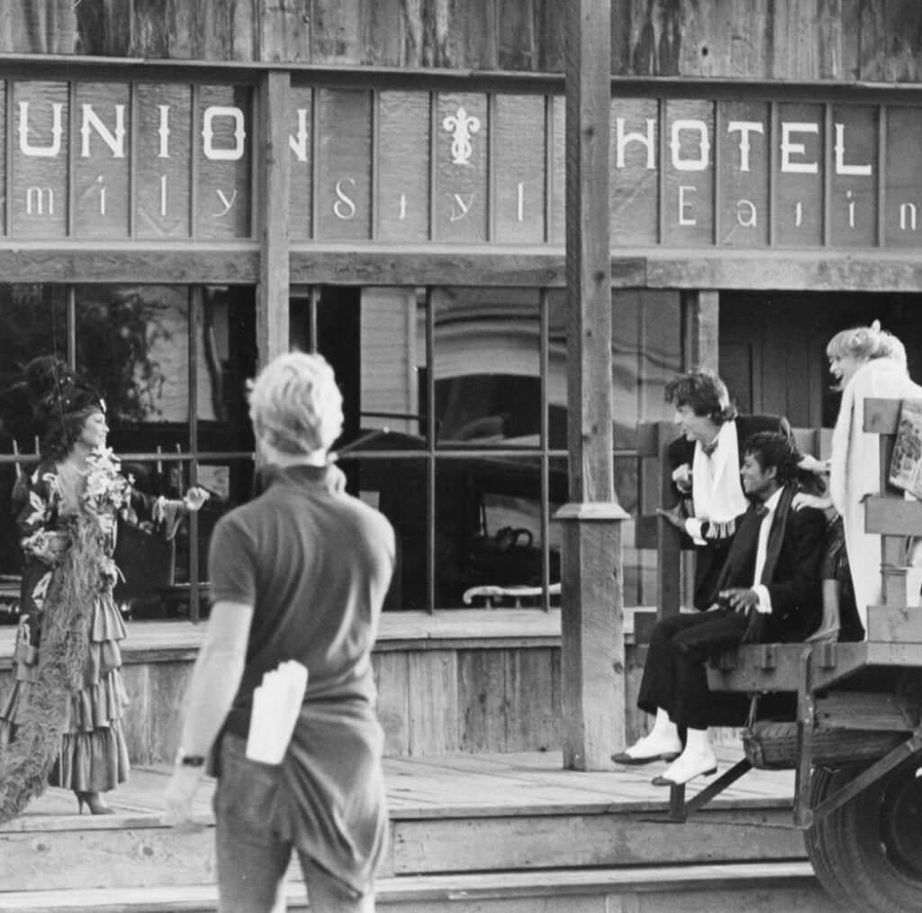 wanna-MJ-1024x1013 Fotos inéditas revelam Michael Jackson e Paul McCartney nas gravações de Say, Say, Say