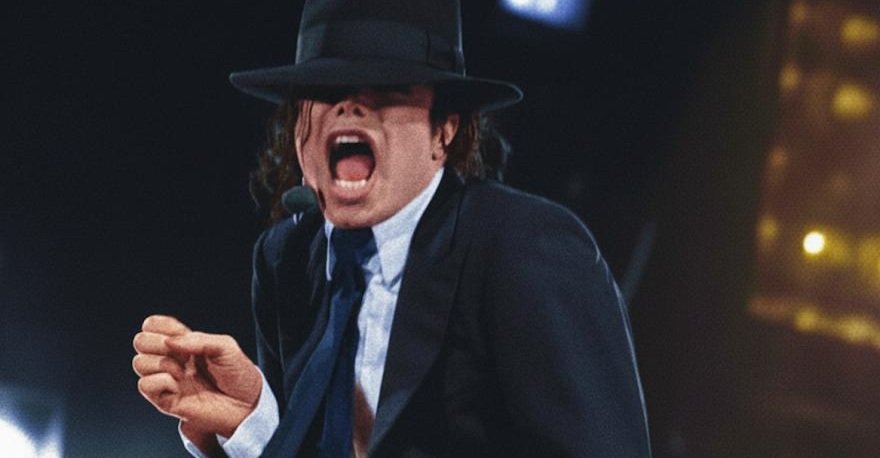Michael Jackson prova que o tempo não apaga um verdadeiro ícone | MJ BEATS.COM .BR Michael Jackson no palco