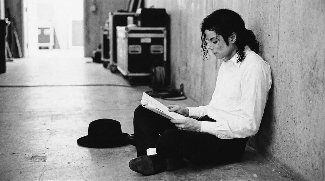 SnapInsta.to_587480417_18547674400058790_5171501987187782048_n Dangerous: imaginando o videoclipe nunca lançado de Michael Jackson