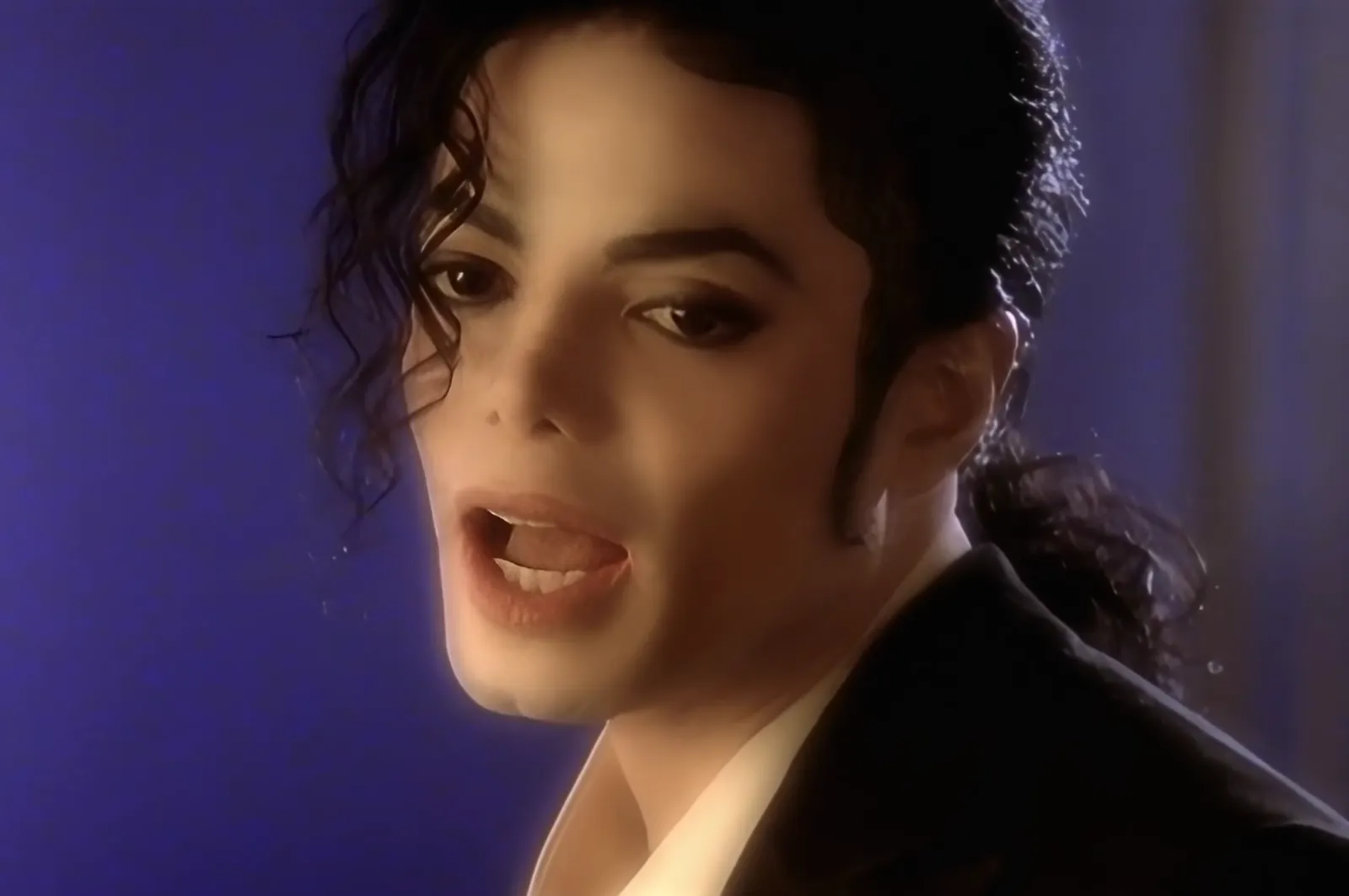Captura de Imagem de "Who Is It", restaurada em 4K (upscale) no canal de Michel Jackson