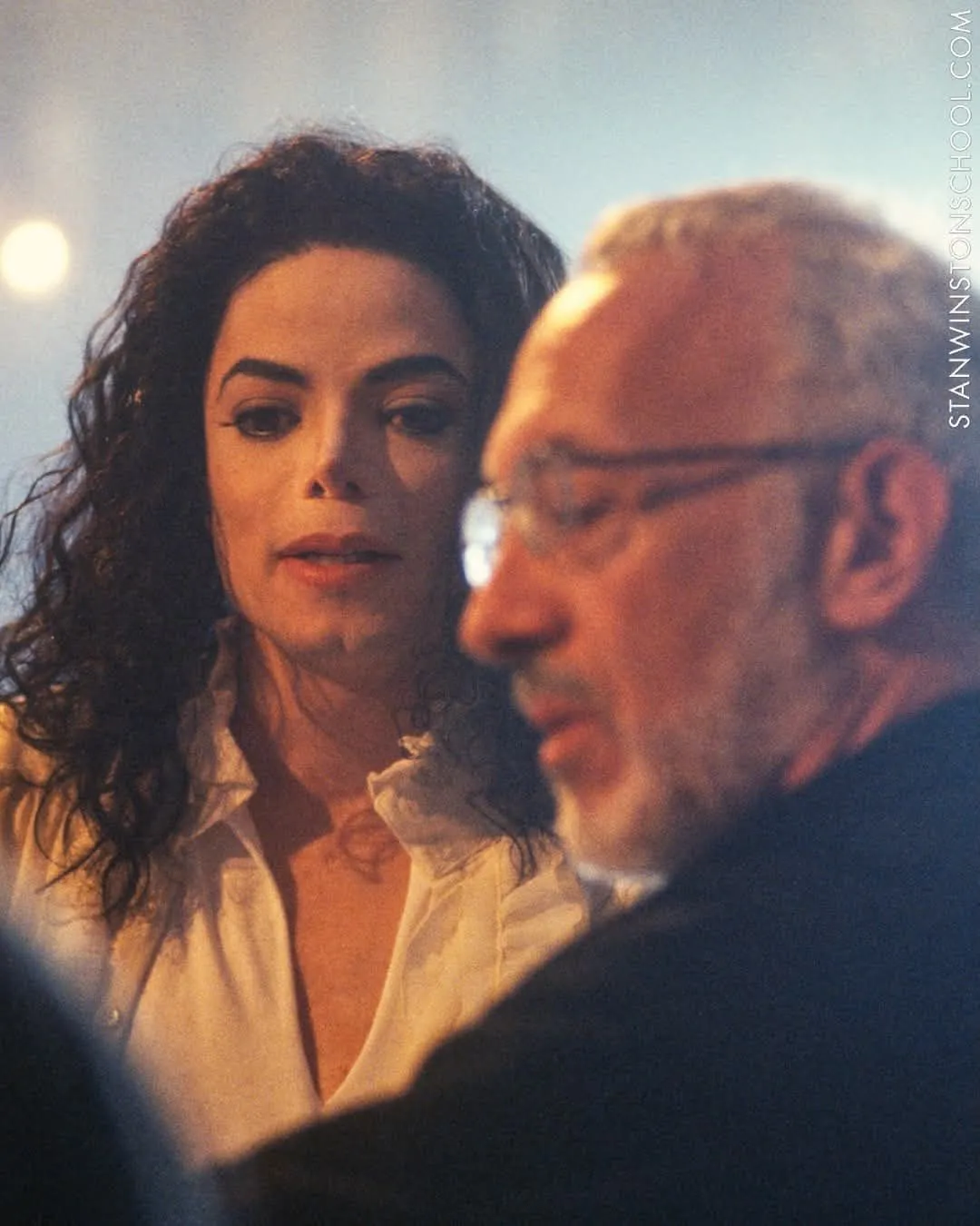 g0 Imagens inéditas de Michael Jackson no set de Ghosts