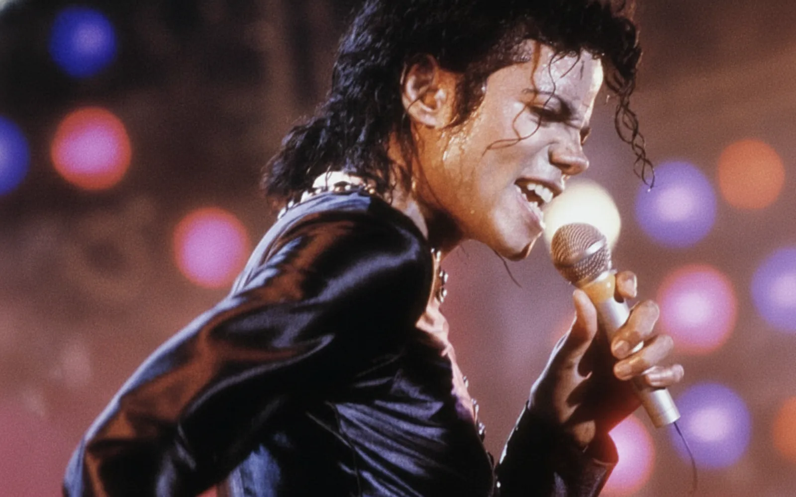 Do Set ao Palco: Michael Jackson e os bastidores da Bad World Tour | bad tour tokyo 1987 MJ BEATS scaled