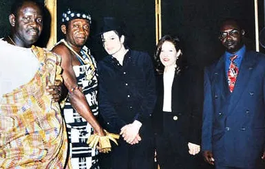image-1 Há 34 anos, Michael Jackson foi coroado Rei na Costa do Marfim.