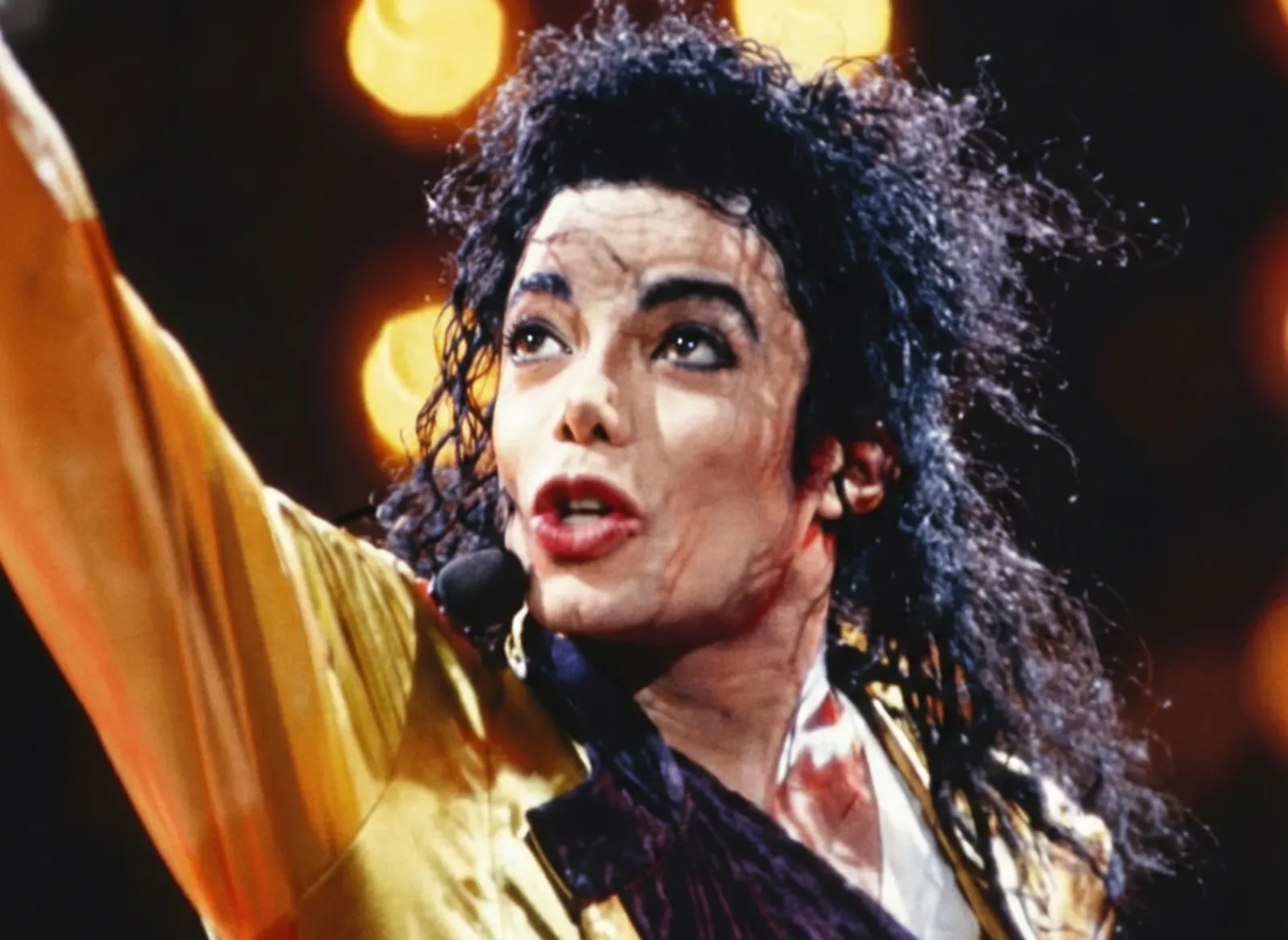 Esquecer a letra faz parte até para o Rei do Pop | mjbeats Rei do Pop scaled