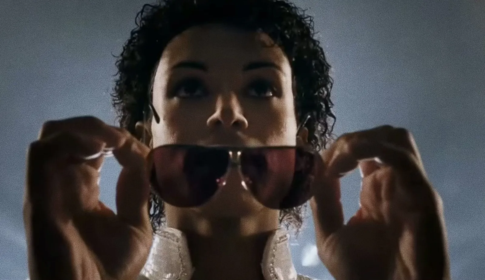 Filme biográfico de Michael Jackson divulga vídeo inédito e surpreende fãs. Confira! | mjbeats.com .br jaafar jackson 1984 scaled