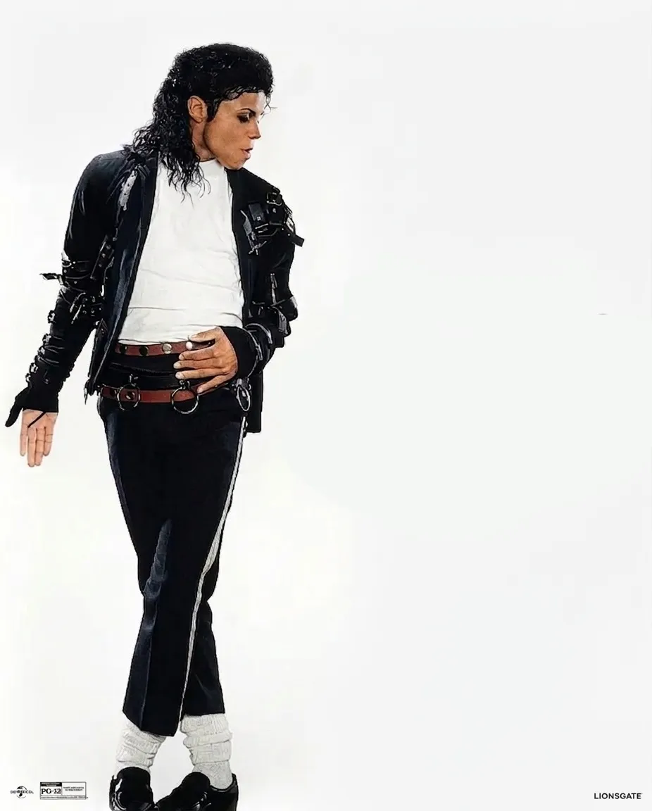 4-2 Jaafar Jackson revive a 'Era Bad' em foto inédita da cinebiografia MICHAEL