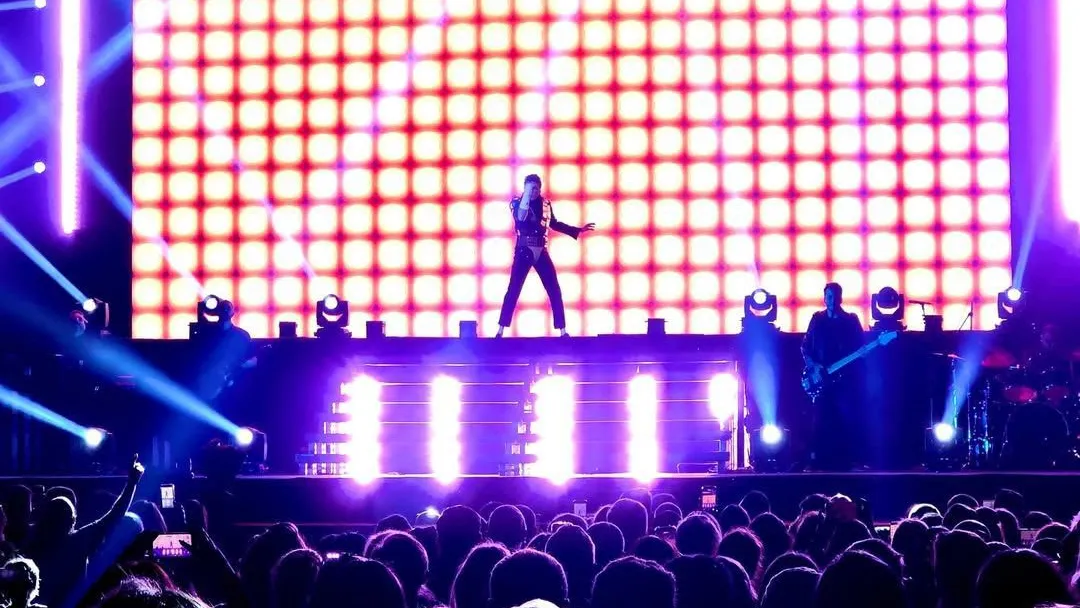 WhatsApp-Image-2026-03-15-at-16.29.23-edited Brasileira na Suíça vive dia de fã inesquecível com os Jacksons e garante relíquia autografada