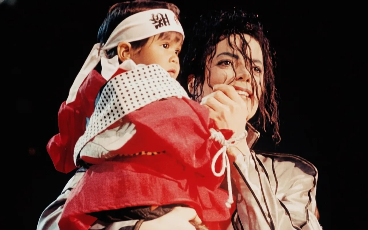 Por trás do Rei do Pop: o homem que queria apenas ser gentil | mjbeats.com .br Heal The World Live 92