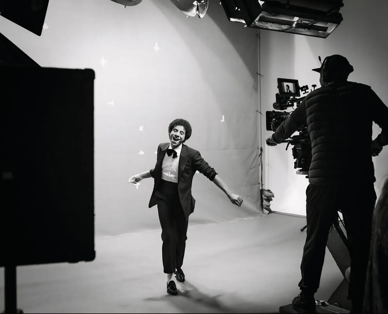 ​Cinema como Templo: a Emoção do Público atropelou o Cinismo da Crítica | 1777425826757 scaled