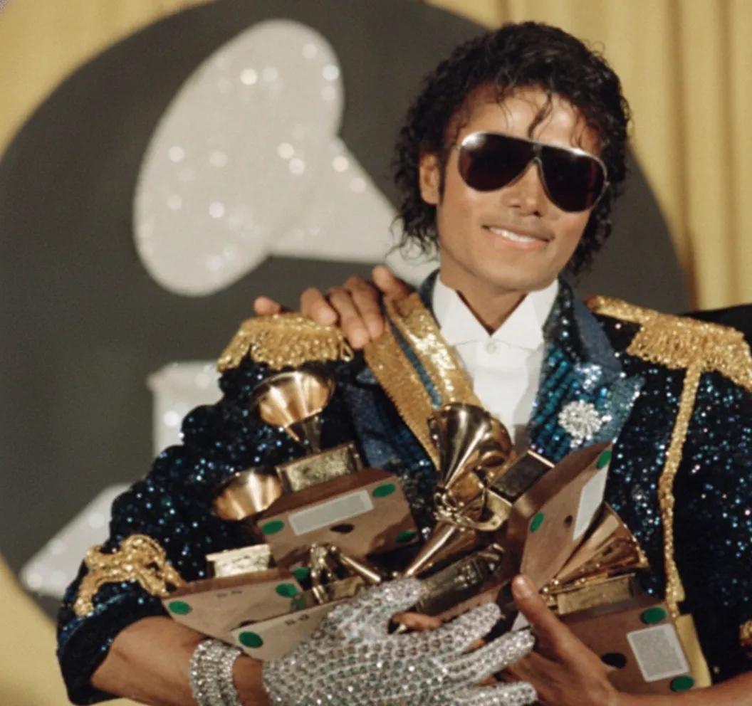 2026-04-10_09-53-48_restored-standard Filme MICHAEL usou objetos reais da carreira de Michael Jackson