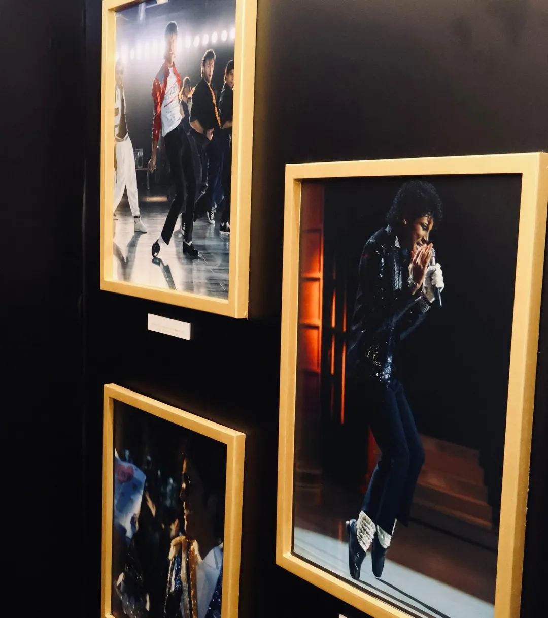 671447149_1376817447810689_4522758044481287492_n MICHAEL: Cidade do México recebe experiência imersiva oficial de Michael Jackson