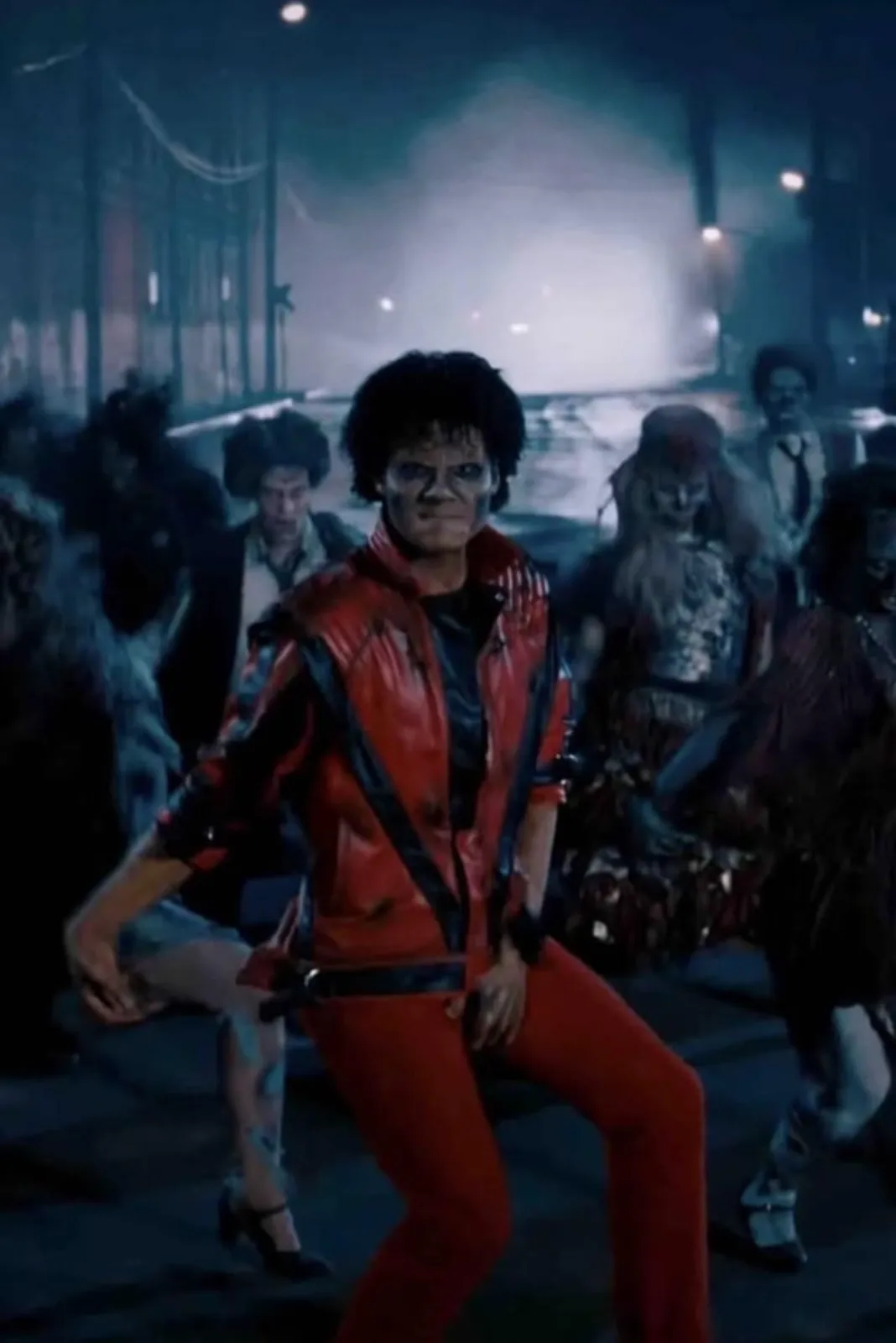 HFOJ9akbsAAxfpe-scaled Do clipe ao cinema: THRILLER renasce em MICHAEL em novas fotos