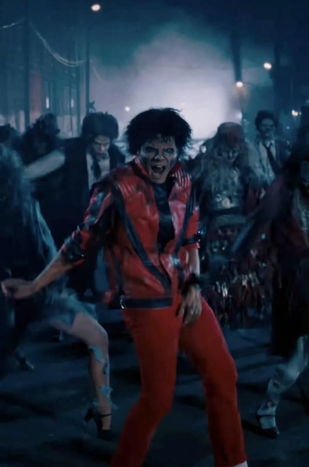 HFOJ9ama0AEDuXS-scaled Do clipe ao cinema: THRILLER renasce em MICHAEL em novas fotos