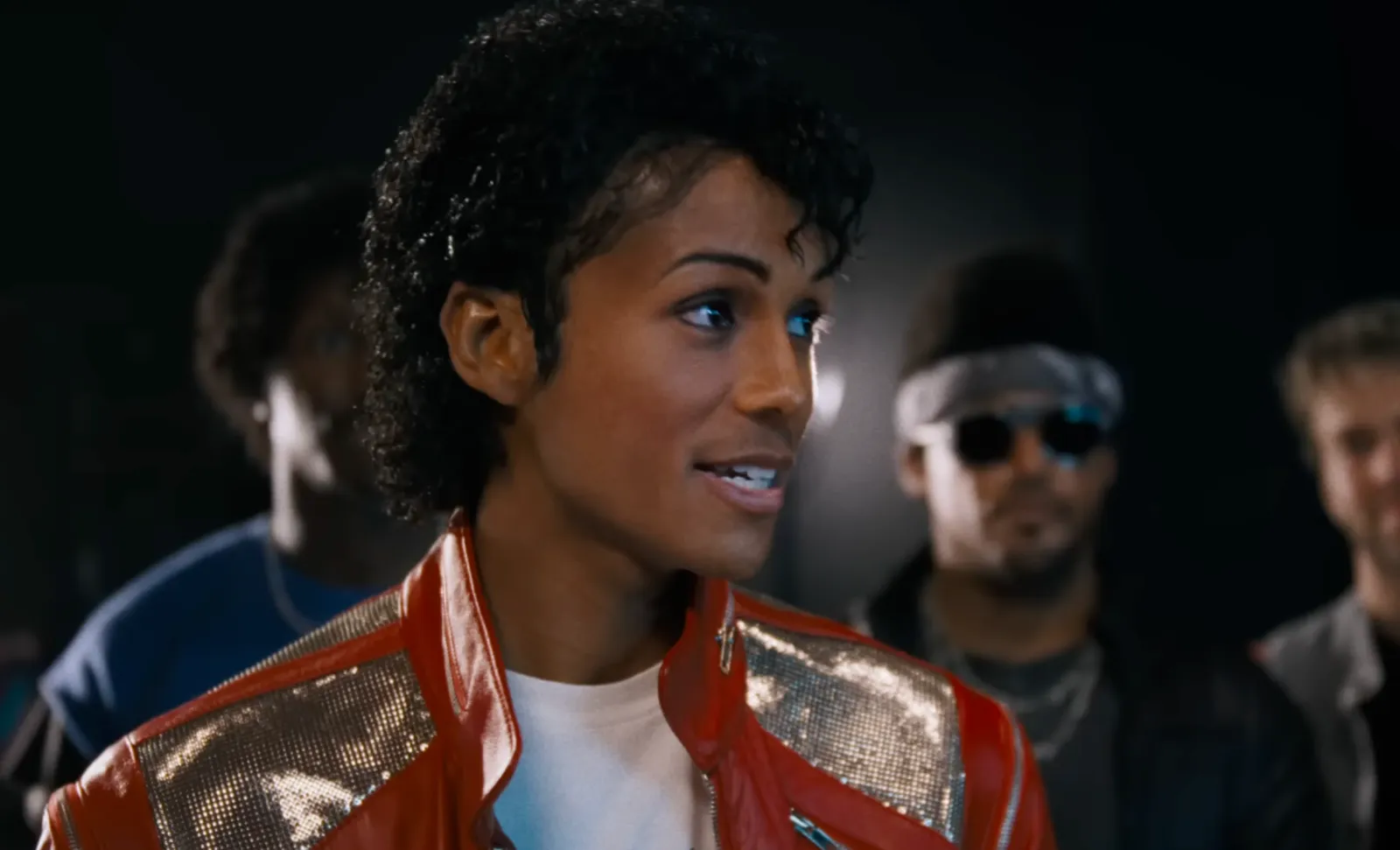 Público ignora avaliações e transforma MICHAEL em fenômeno mundial | Michael 4 scaled